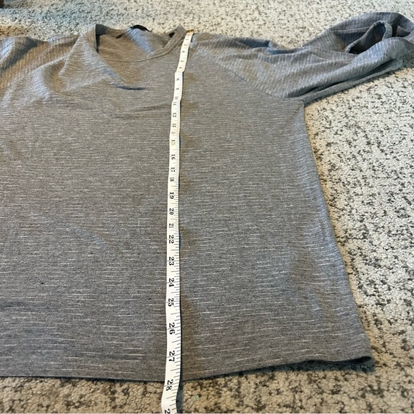Vince. Gray & White Stripe Cotton Blend Long Sleeve Crew Neck Size Medium Men’s - Picture 11 of 11